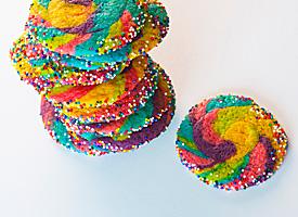 rainbow-pinwheel-cookies-lg-1593325587