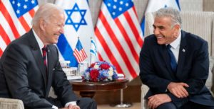 US President Joe Biden (L) and Israel's caretaker Prime Minister Yair Lapid in Jerusalem, on July 14, 2022. (Photo courtesy @POTUS Twitter).
