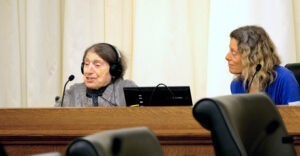 99-year-old Holocaust survivor Dora Zaidenweber, with daughter Rosanne(R), testifies at the Minnesota House Education Finance Committee hearing on a bill that would mandate Holocaust and genocide education. (Photo by Lev Gringauz/TC Jewfolk).