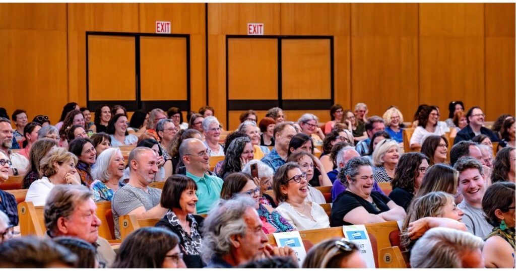 Audience at MN Mammalehs: Stories from the Tribe (Photo by Ethan Roberts Photography).